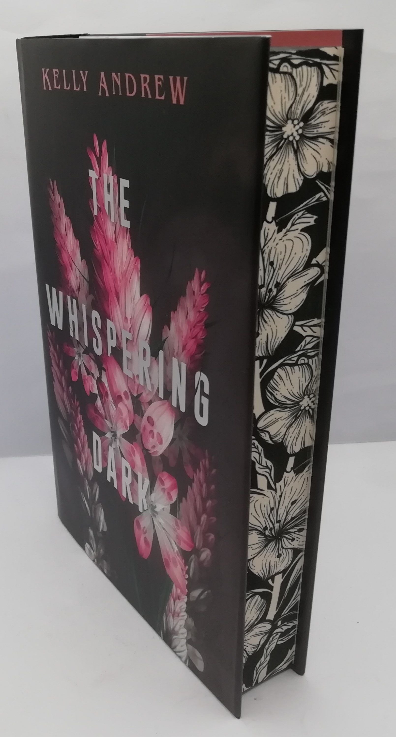 The Whispering Dark — Kelly Andrew